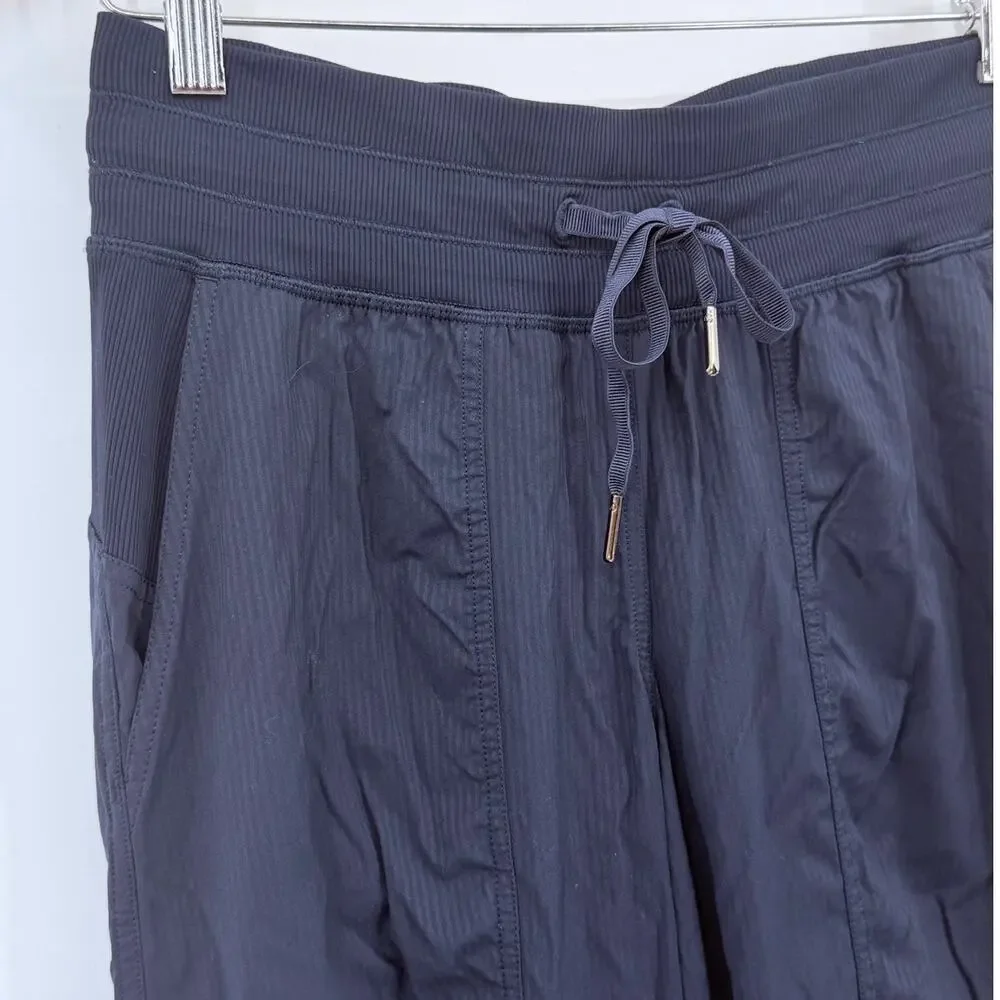 Lululemon Dance Studio Mid-Rise Jogger in True Navy size 6